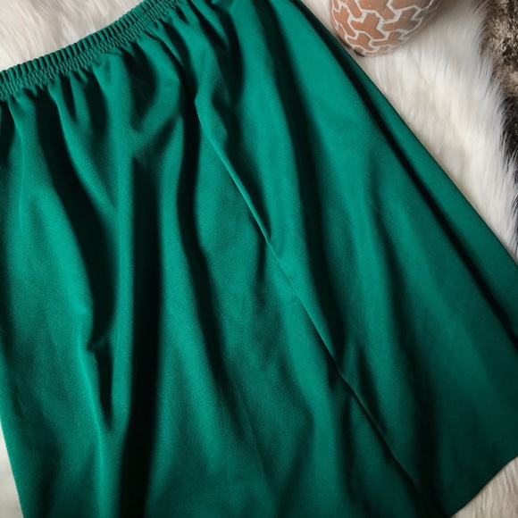 Vintage green skirt - super cute ! - Picture 1 of 2